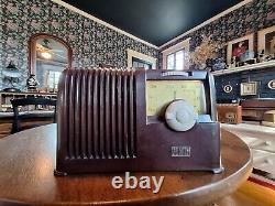 Zenith 6D410 Vintage Bakelite Tube Radio Streamlined Art Deco Style