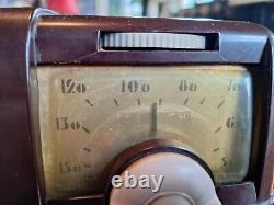 Zenith 6D410 Vintage Bakelite Tube Radio Streamlined Art Deco Style