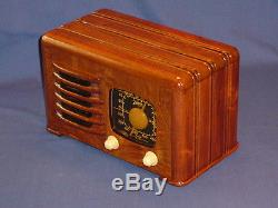 Zenith 6D525'Toaster' AM radio with that amazing wood and performance
