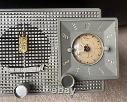 Zenith A733 Tube Radio AM/FM Telechron Clock Vintage 1950's MCM Bakelite Works