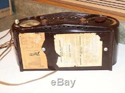 Zenith Bakelite Clock Radio Model S-18535 Owl Eyes