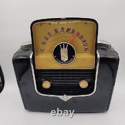 Zenith Bakelite Portable Tube Radio With Flip Up Tuner Dial Model 4G903-Y Vintage