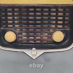 Zenith Bakelite Portable Tube Radio With Flip Up Tuner Dial Model 4G903-Y Vintage