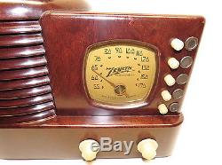 Zenith Beehive Art Deco Bakelite Plastic Case AM Tube Radio Model 6D312. Rare