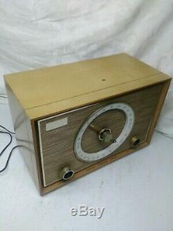 Zenith C835E AM/FM Automatic Frequency Control Tube Radio Working Prop