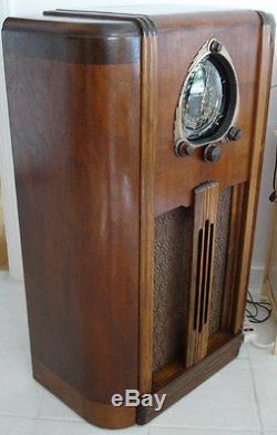 Zenith Console Radio Antique vintage old style art deco tube radio