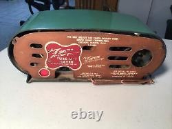 Zenith Deluxe Model K518 Am radio 1952 Owl Eye Brilliant Green