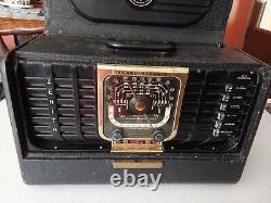 Zenith G500 Trans-Oceanic Portable RADIO 1949-1951