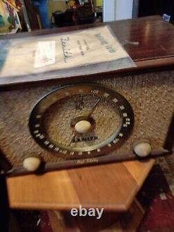 Zenith High Fidelity 1956 Tube Radio Model B835 Read Description