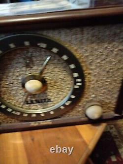 Zenith High Fidelity 1956 Tube Radio Model B835 Read Description