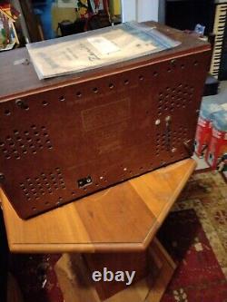 Zenith High Fidelity 1956 Tube Radio Model B835 Read Description