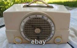 Zenith K526w Tube Table Radio