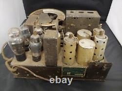 Zenith Model 230 Tombstone Radio (1938) Antique Radio Powers Up