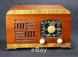 Zenith Model 5-D-625 Antique Wood Cabinet Tube Radio 1941 Serviced & Working