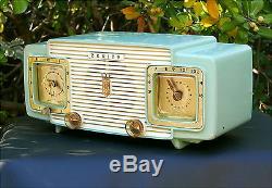 Zenith Model A515F Clock Tube Radio From 1957 With Original Factory Paint