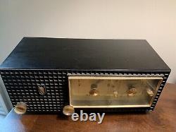 Zenith Model B519Y Bakelite Vintage Tube Alarm Clock Radio Black