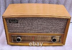 Zenith Model G730 AM/FM 7 Tube Radio Wood Tabletop 1961