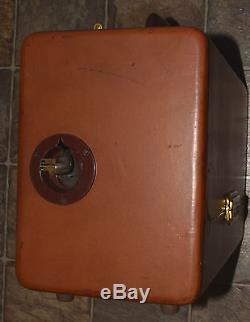 Zenith Model L600 Transoceanic Short Wave Portable Radio in Brown Leather Case