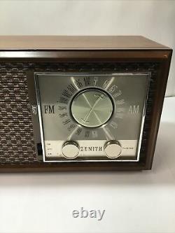 Zenith Model M730 AM/FM Vintage Retro Tube Radio MCM Mid Century
