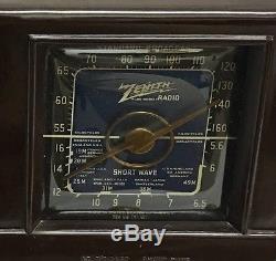 Zenith Radio Blue Dial Face 6 D 512 Excellent Condition Plays Great