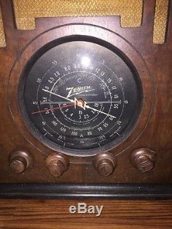 Zenith Tombstone Radio Model 5-s-127