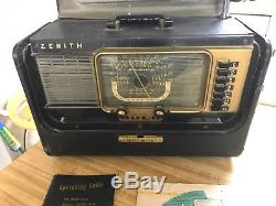 Zenith Trans-Oceanic H-500 Portable Tube Radio