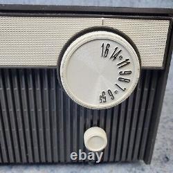 Zenith Tube Radio AM Vintage 1960's MCM Model J506C Black Tabletop Tested Works