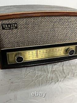 Zenith Tube Radio S-52224 In Excellent Restored Condition