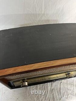 Zenith Tube Radio S-52224 In Excellent Restored Condition