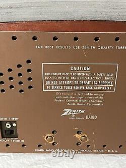 Zenith Tube Radio S-52224 In Excellent Restored Condition