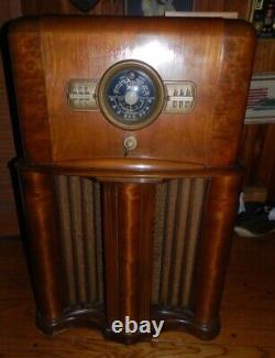 Zenith Vacuum Tube Vintage Console Am & Short-wave Radio. Pickup In North Nj