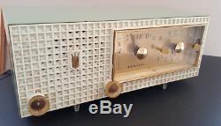 Zenith Vintage Mid Century Tube Clock Radio Long Distance s-41848 Green Working