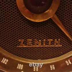 Zenith Vintage Radio 1950s Made in the USA Working product