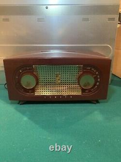 Zenith Vintage Radio Model Z510R