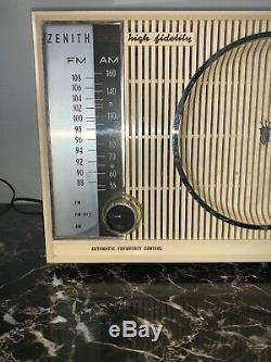 Zenith Vintage S-50684 AM/FM Tube Radio GREAT Blonde Wood Cabinet 50 watt