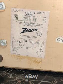 Zenith Vintage S-50684 AM/FM Tube Radio GREAT Blonde Wood Cabinet 50 watt