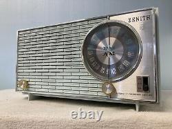 Zenith X316B AM/FM Two Tone Blue Vintage Tube Radio