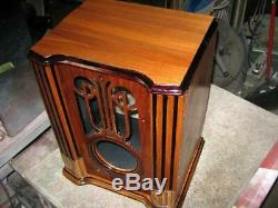 Zenith mini tombstone tube radio 1935 Model 4-5V31 Restored