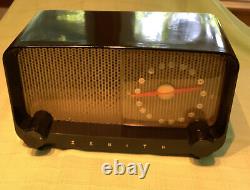Zenith model 5D810 the Pacemaker 1948 tube AM radio restored works