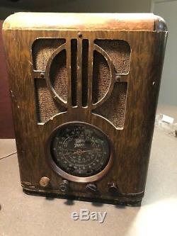Zenith model 6-S-229 tube Tombstone radio, original finish for restoration 1938
