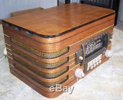 Zenith model 6s439 Nice restored table radio from 1940