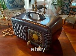 Zenith tube radio 6D520 vintage bakelite